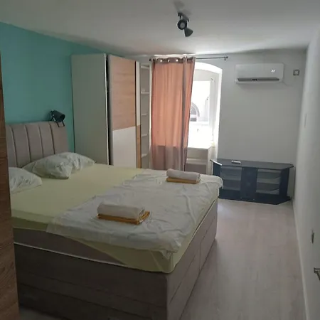 Apartman Luka Apartamento *